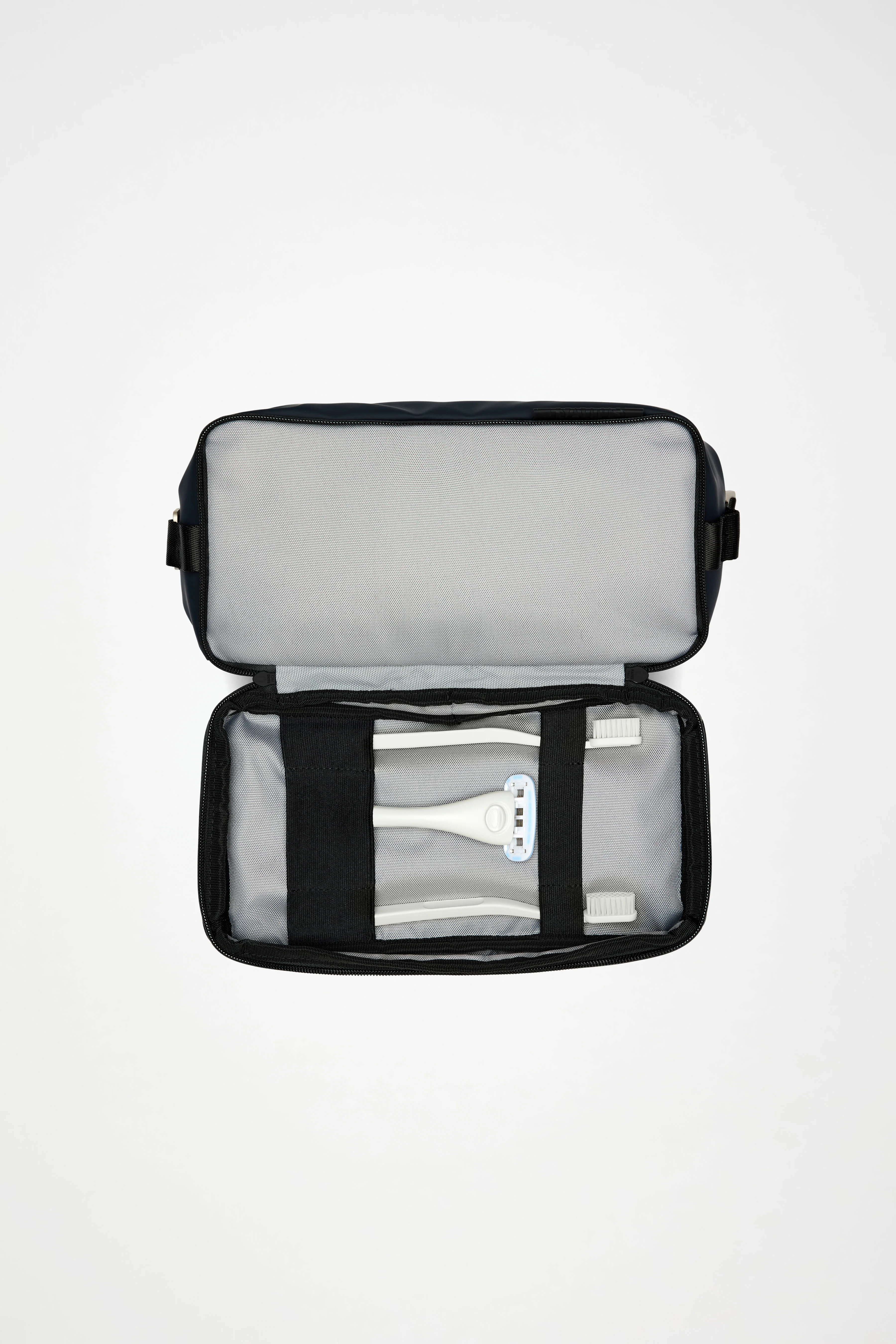 Otaru Wash Bag - Image 11