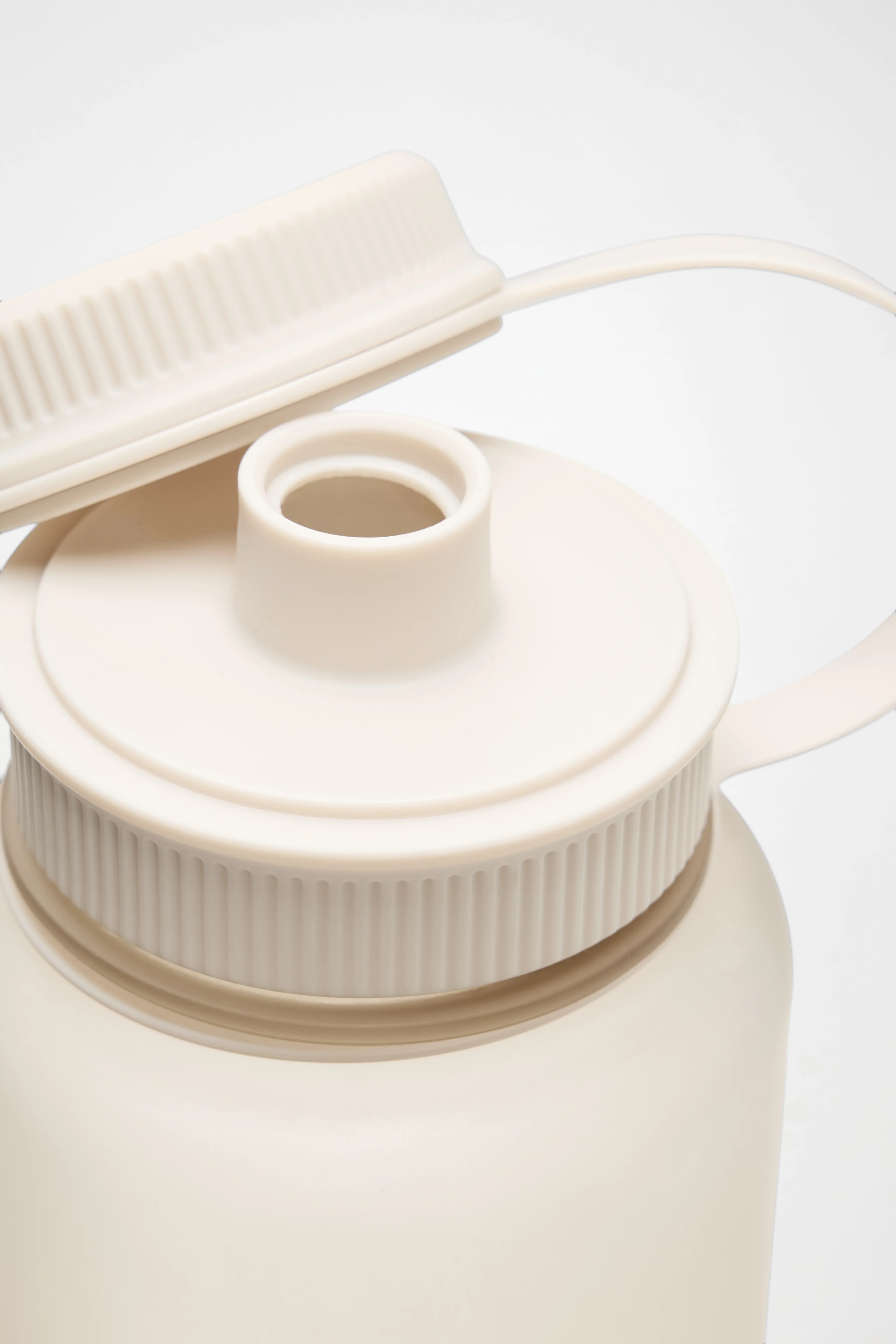 Water Bottle 900ml - Image 9